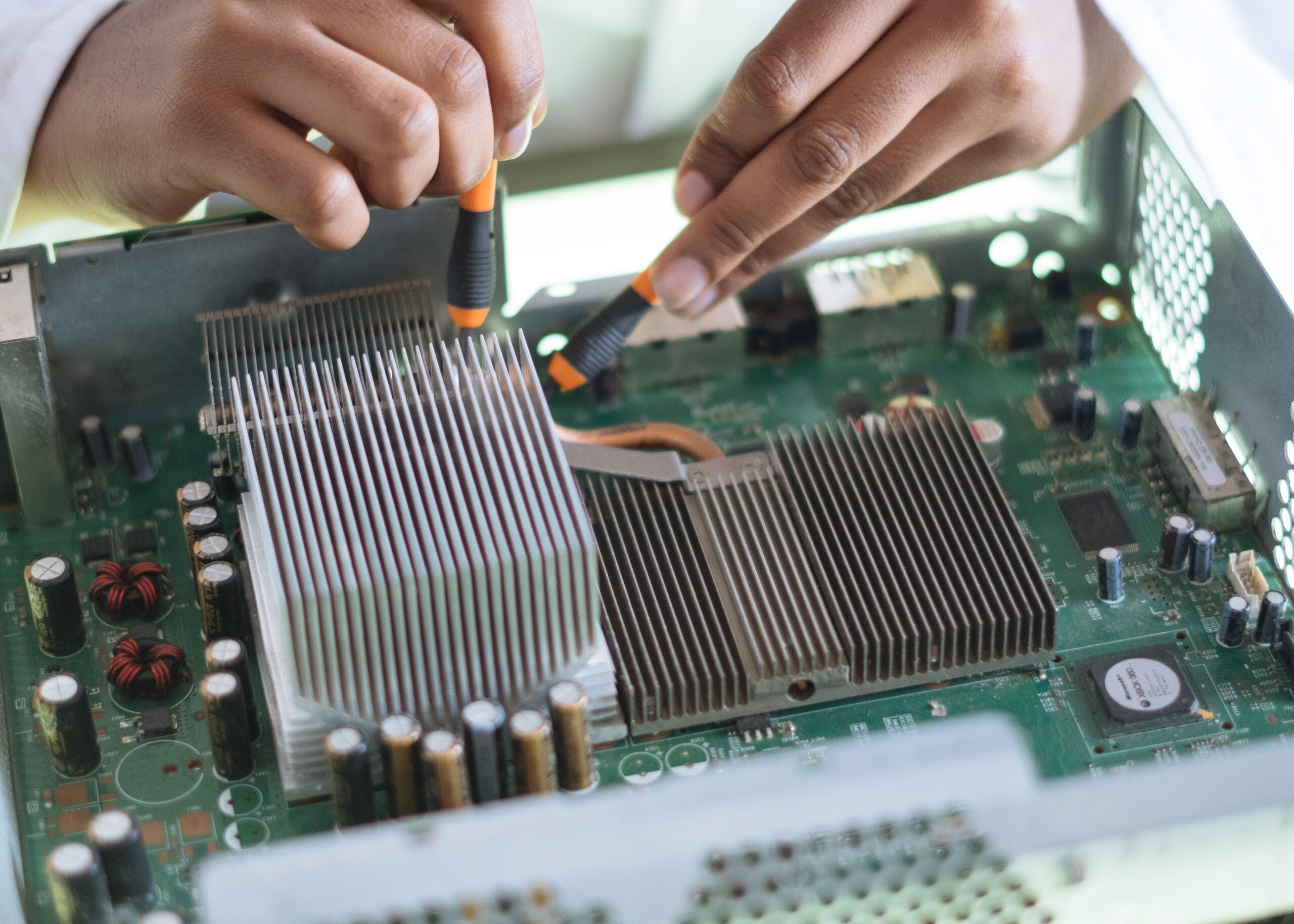 Lavoratore saldatore elettrico
