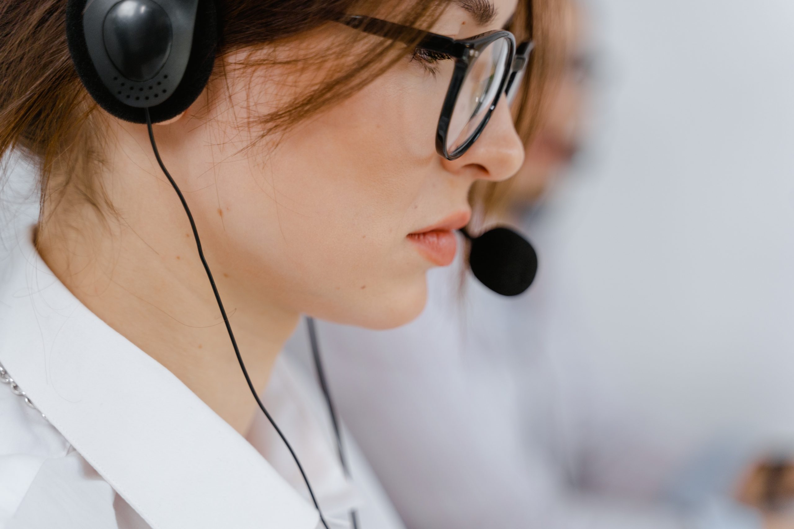 Telemarketing_pexels-mart-production-7709262